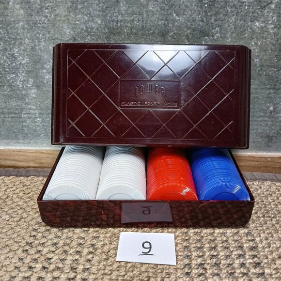 Vtg Tower Poker Chips / Roulette Chips w/Maroon Diamond Lid Storage Box [Set #9] - Picture 1 of 10